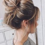 messy-bun-quick-hairstyles-min