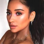 shay-mitchell-purple-eye-makeup-look-min