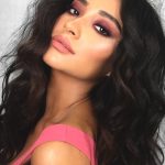 shay-mithcell-pink-makeup-look-min