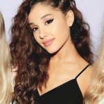 ariana-grande-curly-natural-hairstyle-min