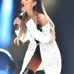 ariana-grande-half-up-ponytail-hairstyle-red-lipstick-winged-eyeliner-min