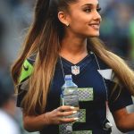 ariana-grande-half-up-ponytail-hairstyles-2015-min