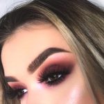 cranberry-eye-makeup-look-min