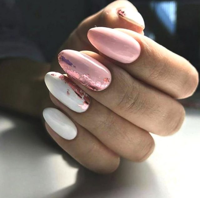 10 Elegant Rose Gold Nail Designs | Ecemella