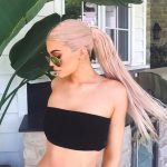 kylie-jenner-pastel-pink-hair-look-min