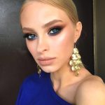 navy-blue-eye-makeup-ideas-night-out-makeup-looks-min