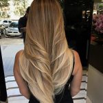 blond-long-layered-hair-2019-haircut-trends-min