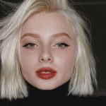 blonde-blunt-bob-haircut-look-2019-trends