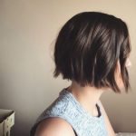 blunt-bob-wavy-bob-hairstyle-haircut-trends-min