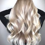 champagne-blonde-hair-spring-min