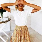 floral-skirt-spring-outfit-ideas-min