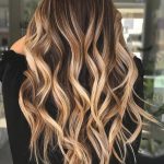 golden-highlights-brunettes-min