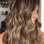 golden-highlights-for-brown-hair-min