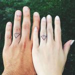 couple-tattoo-ideas-finger-tattoos-min