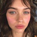 blurred-lips-makeup-look-summer-trends-2019