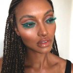 green-colored-lashes-summer-makeup-look