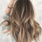 bronde-hair-color-idea-for-women-over-30s