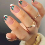 32 Festive Christmas Nail Art Ideas To Celebrate This Season